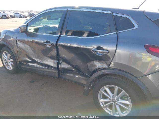 Photo 5 VIN: JN1BJ1CP4JW184557 - NISSAN ROGUE SPORT 