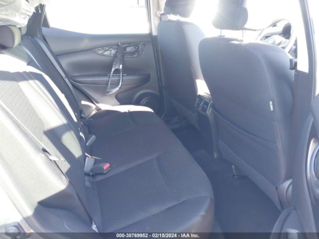 Photo 7 VIN: JN1BJ1CP4JW184557 - NISSAN ROGUE SPORT 