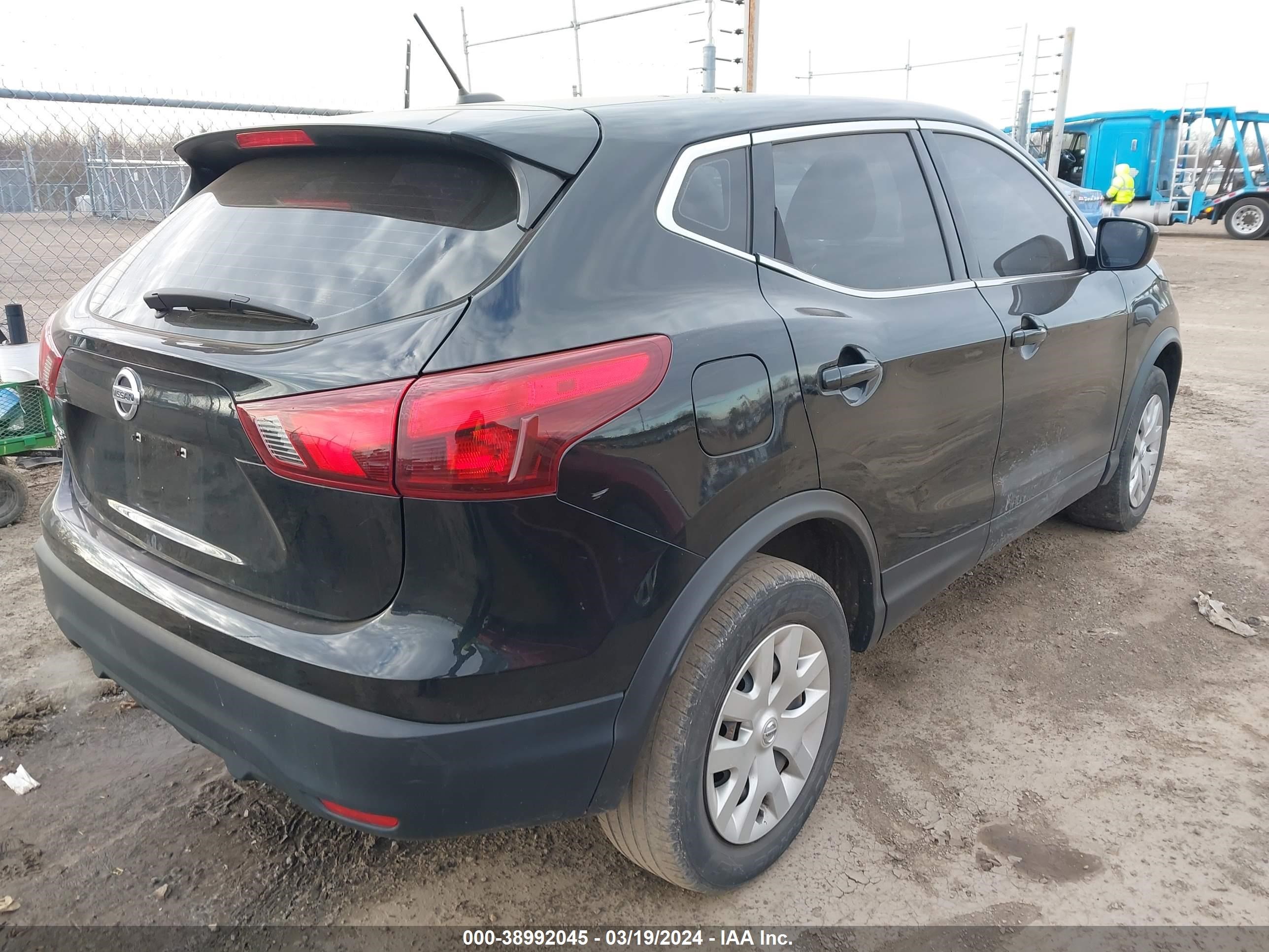 Photo 3 VIN: JN1BJ1CP4KW227621 - NISSAN ROGUE 