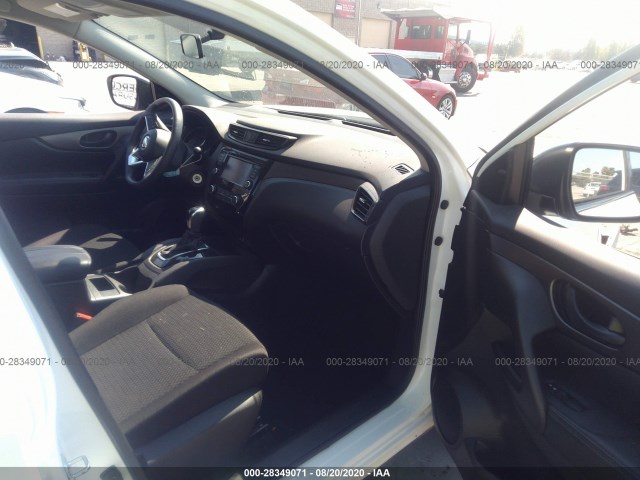 Photo 4 VIN: JN1BJ1CP4KW231037 - NISSAN ROGUE SPORT 