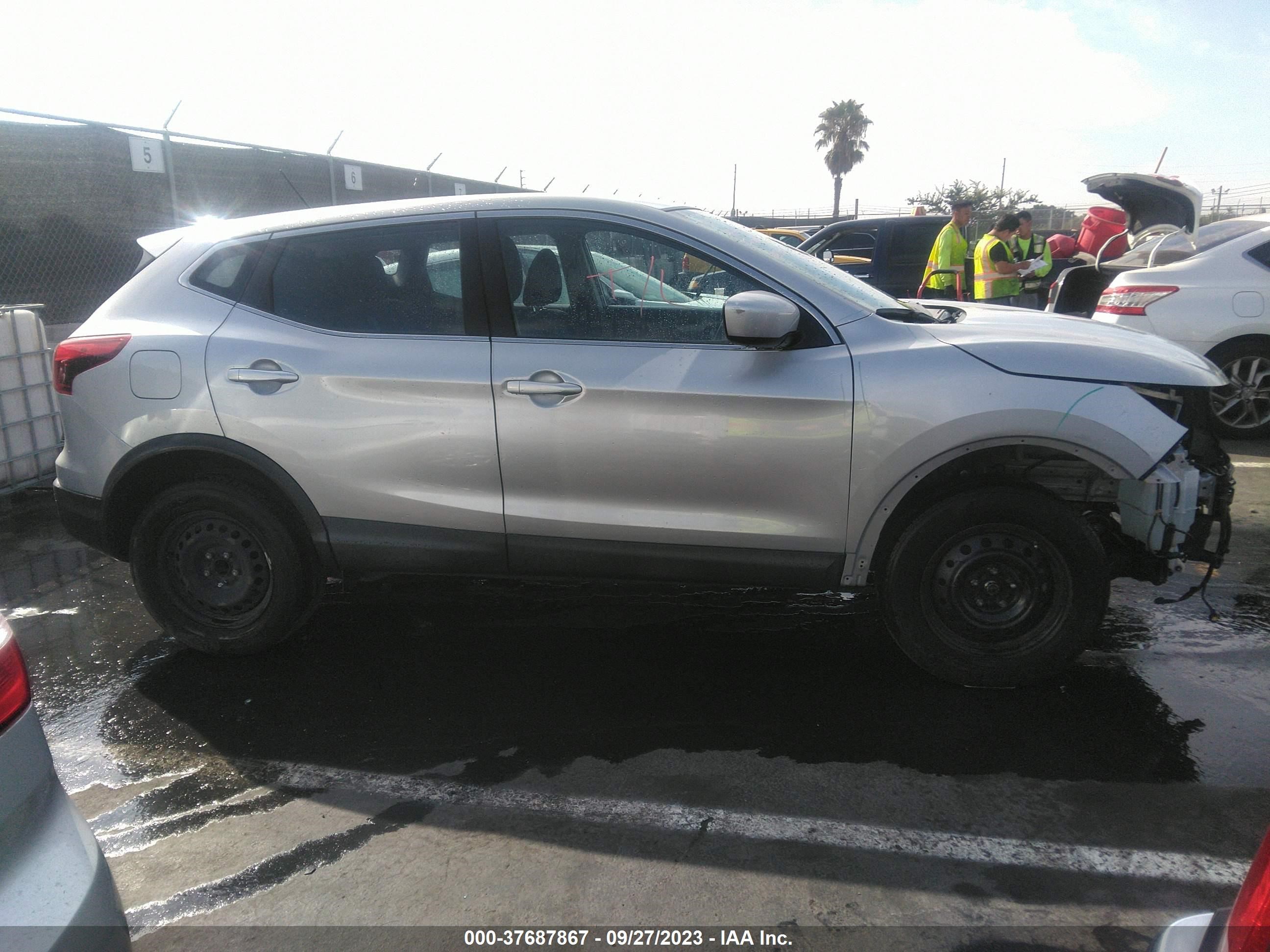 Photo 13 VIN: JN1BJ1CP4KW524517 - NISSAN ROGUE 