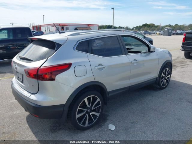 Photo 3 VIN: JN1BJ1CP5HW020888 - NISSAN ROGUE SPORT 