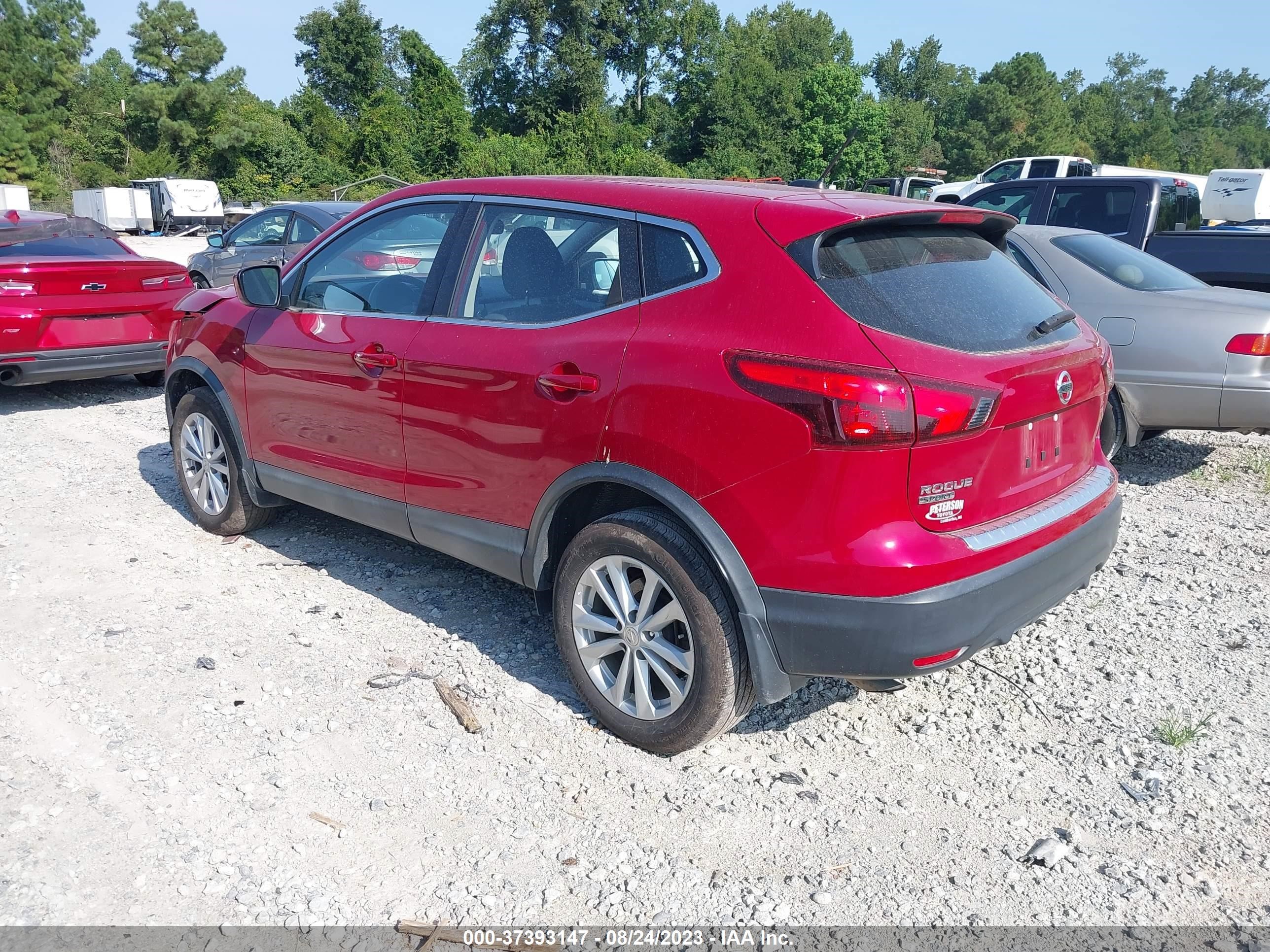 Photo 2 VIN: JN1BJ1CP5HW028327 - NISSAN ROGUE 