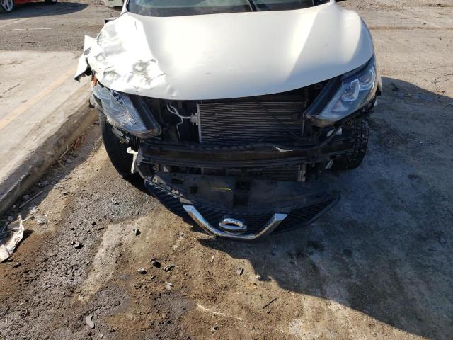 Photo 18 VIN: JN1BJ1CP5JW108555 - NISSAN ROGUE SPOR 