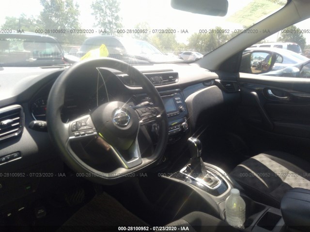 Photo 4 VIN: JN1BJ1CP5JW159537 - NISSAN ROGUE SPORT 