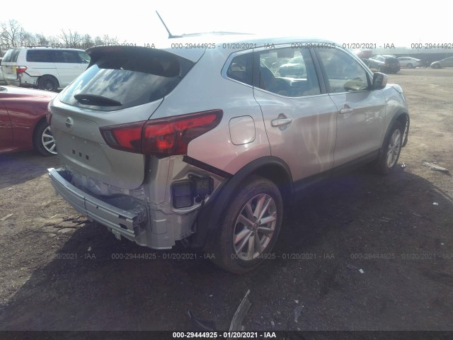 Photo 3 VIN: JN1BJ1CP5JW187872 - NISSAN ROGUE SPORT 