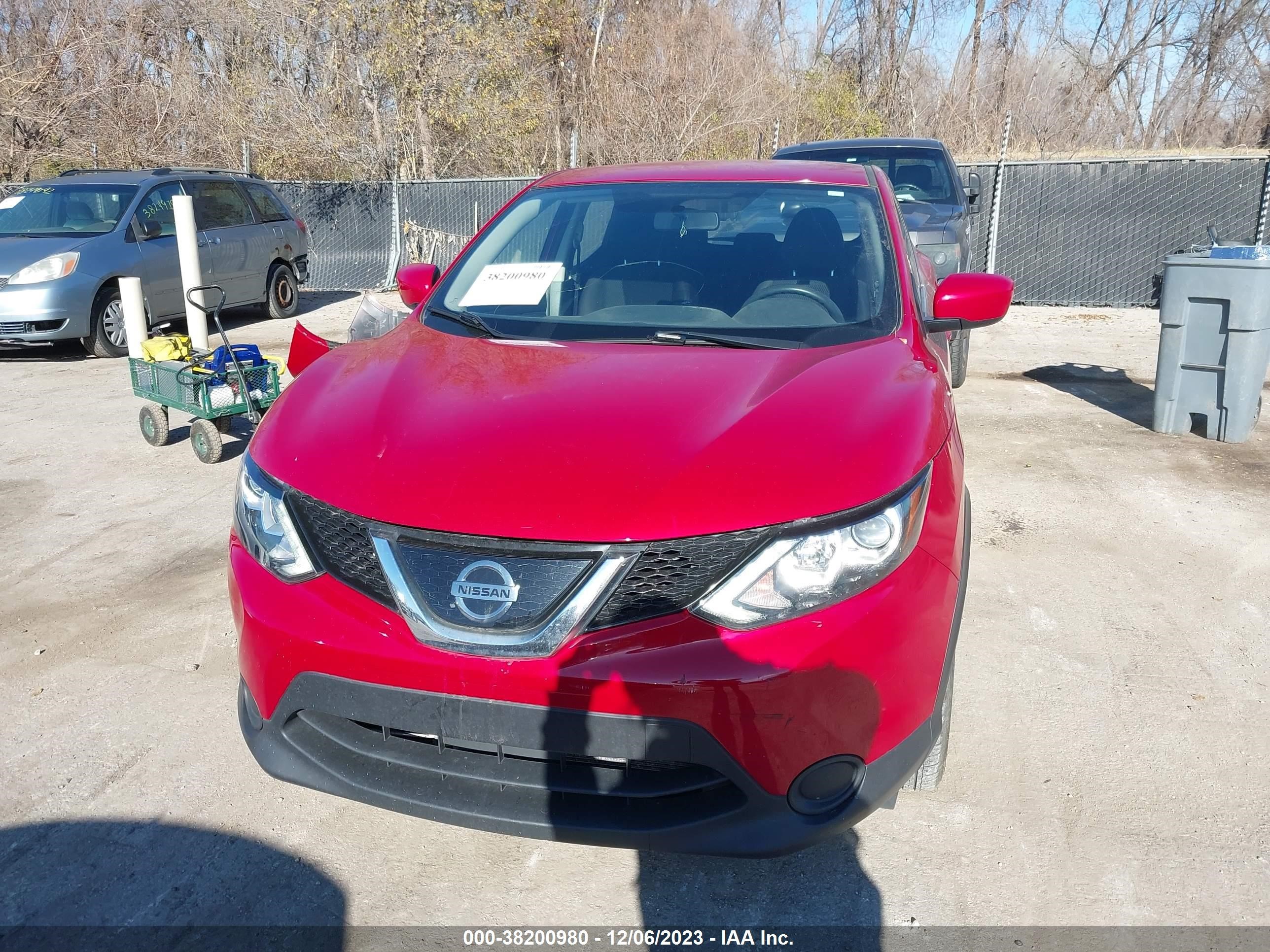 Photo 12 VIN: JN1BJ1CP5JW193493 - NISSAN ROGUE 