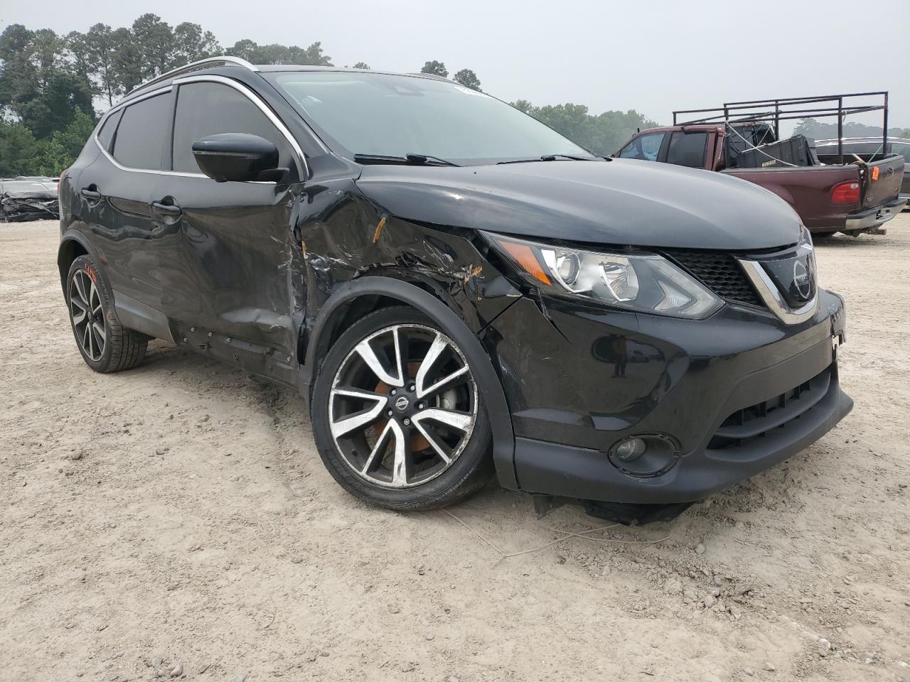 Photo 3 VIN: JN1BJ1CP5KW217714 - NISSAN ROGUE 