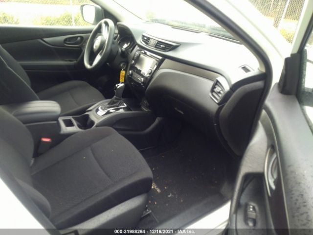 Photo 4 VIN: JN1BJ1CP5KW223447 - NISSAN ROGUE SPORT 