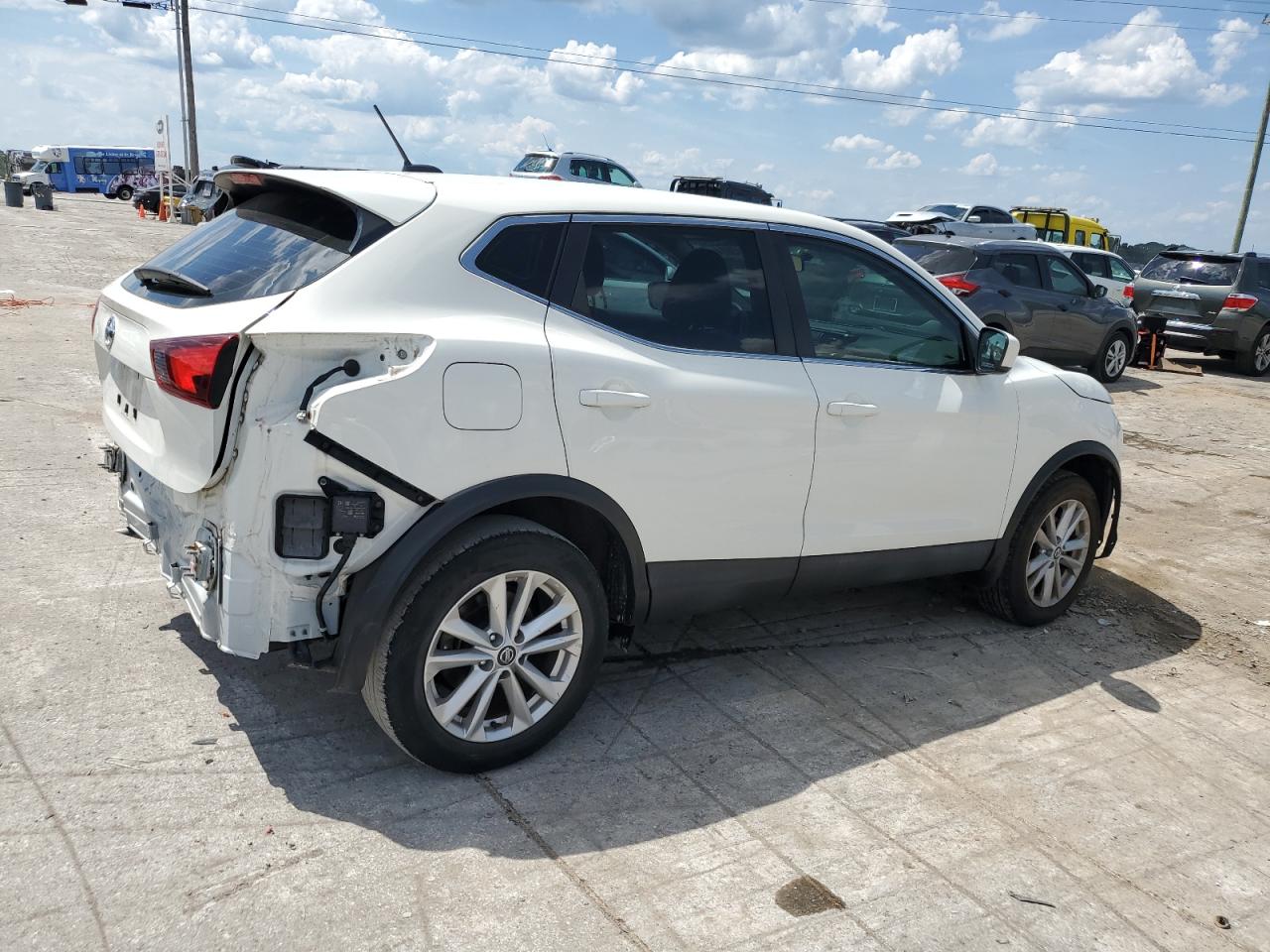 Photo 2 VIN: JN1BJ1CP5KW236828 - NISSAN ROGUE SPOR 