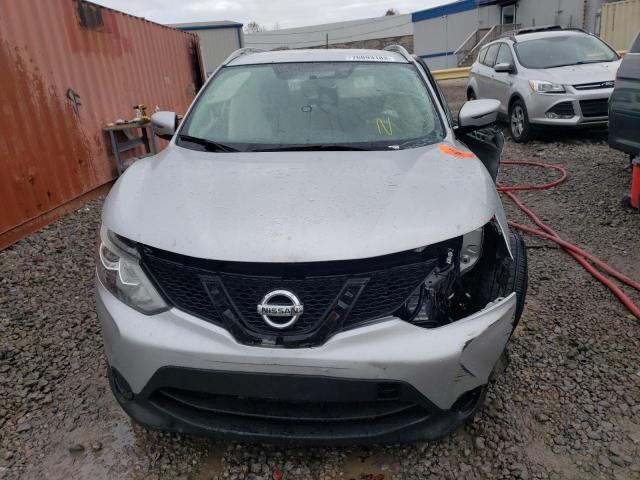 Photo 4 VIN: JN1BJ1CP6HW024920 - NISSAN ROGUE 