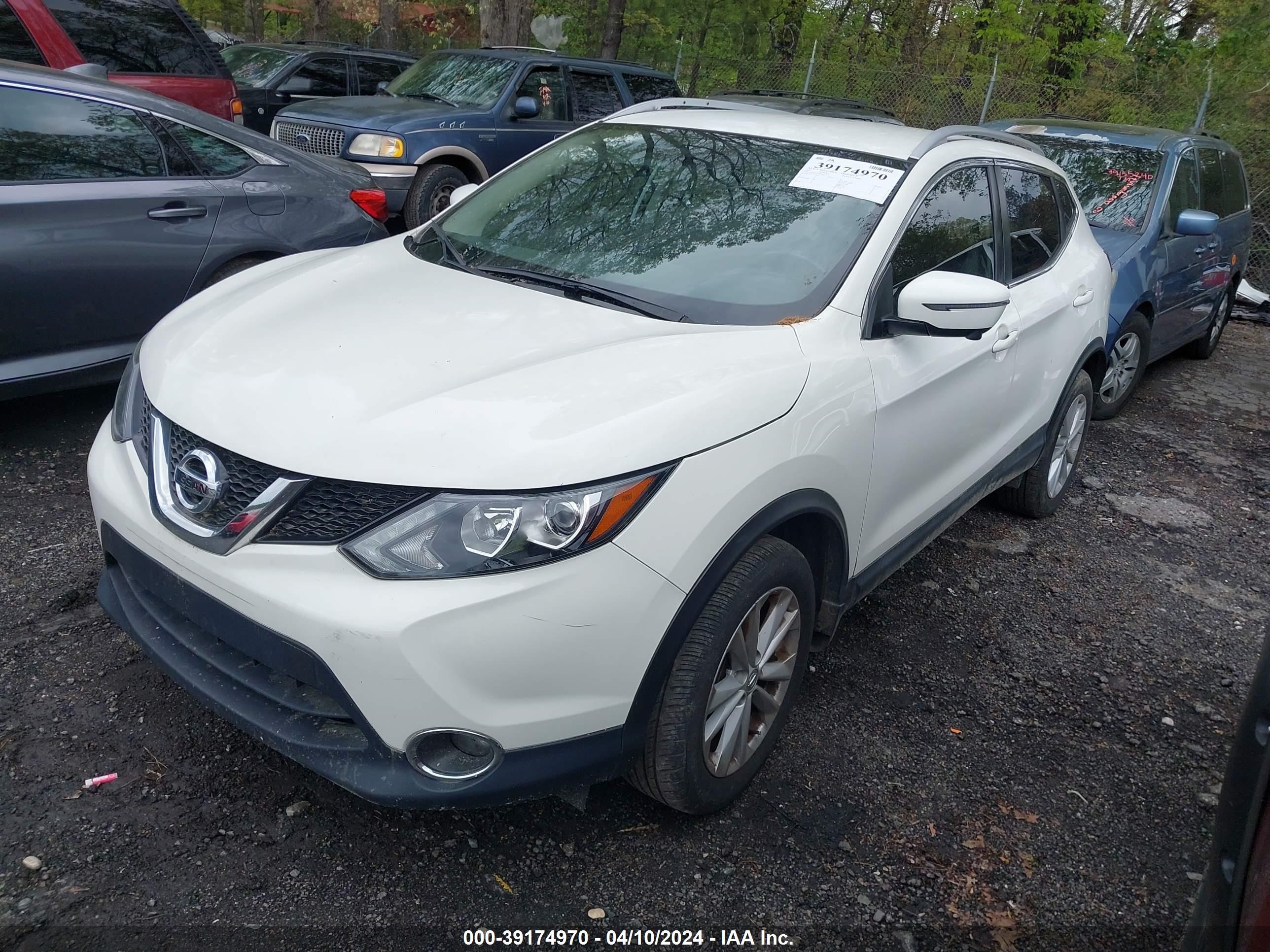 Photo 1 VIN: JN1BJ1CP7HW003333 - NISSAN ROGUE 