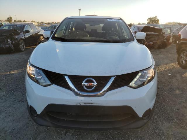 Photo 4 VIN: JN1BJ1CP7HW021802 - NISSAN ROGUE 