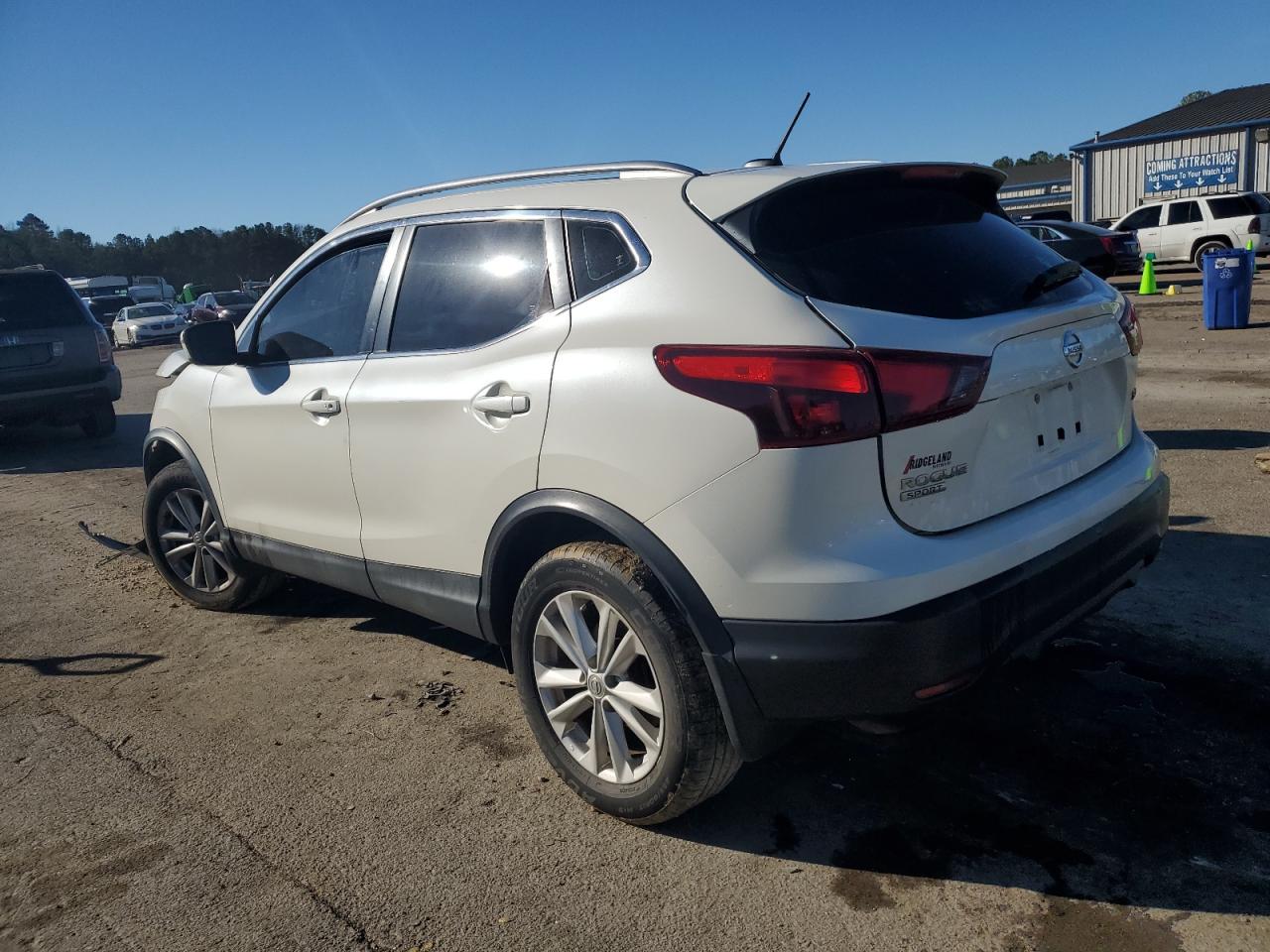 Photo 1 VIN: JN1BJ1CP7HW024957 - NISSAN ROGUE 