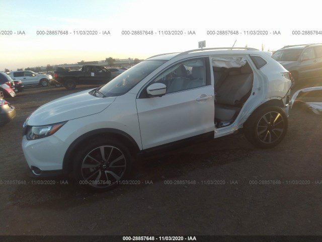 Photo 1 VIN: JN1BJ1CP7JW104880 - NISSAN ROGUE SPORT 