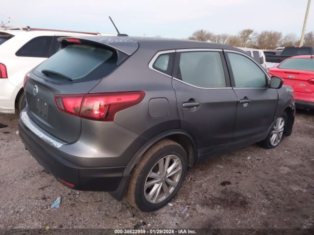 Photo 3 VIN: JN1BJ1CP7JW106869 - NISSAN ROGUE SPORT 