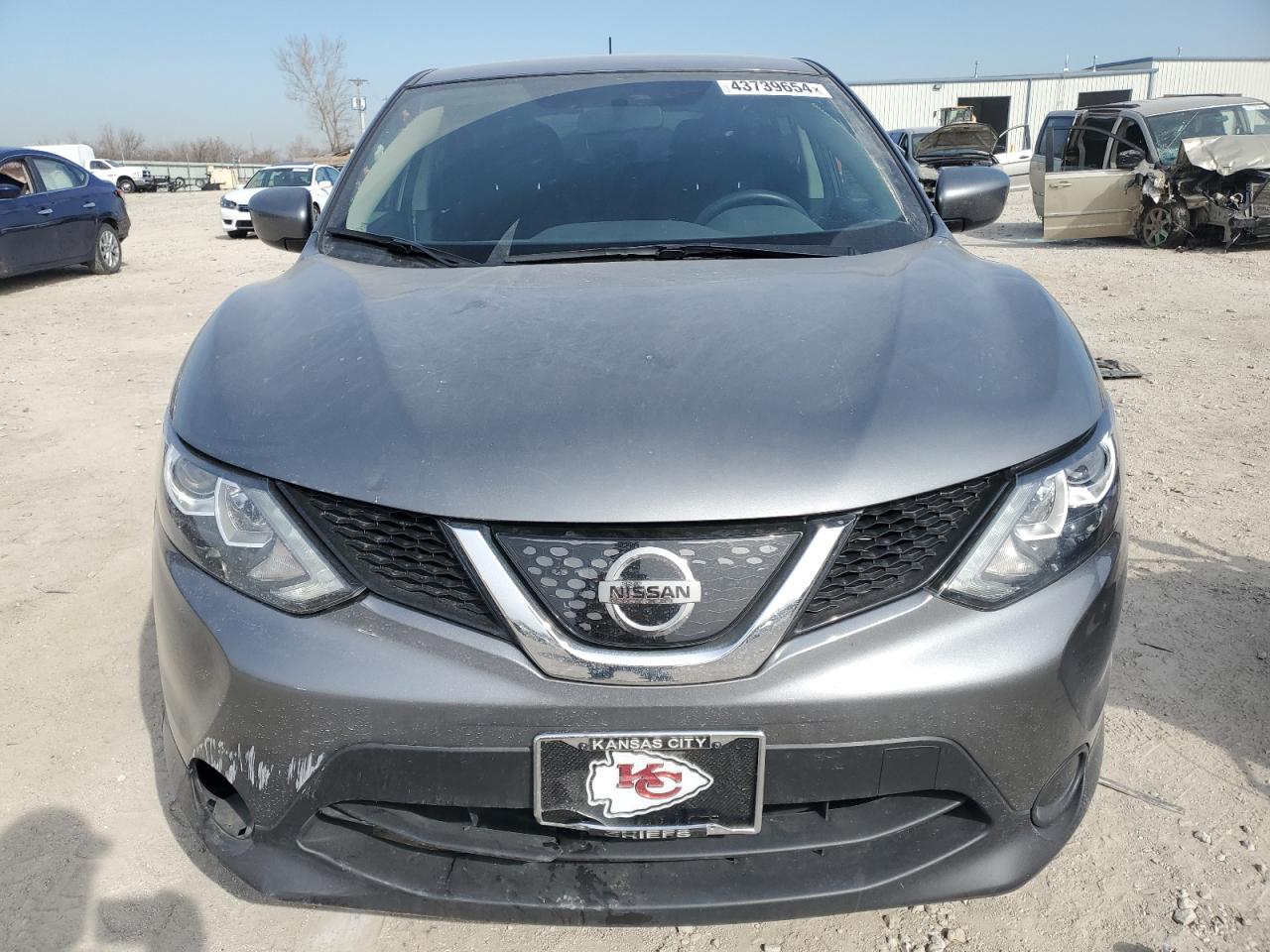 Photo 4 VIN: JN1BJ1CP7JW158082 - NISSAN ROGUE 