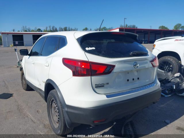 Photo 2 VIN: JN1BJ1CP7JW163668 - NISSAN ROGUE SPORT 