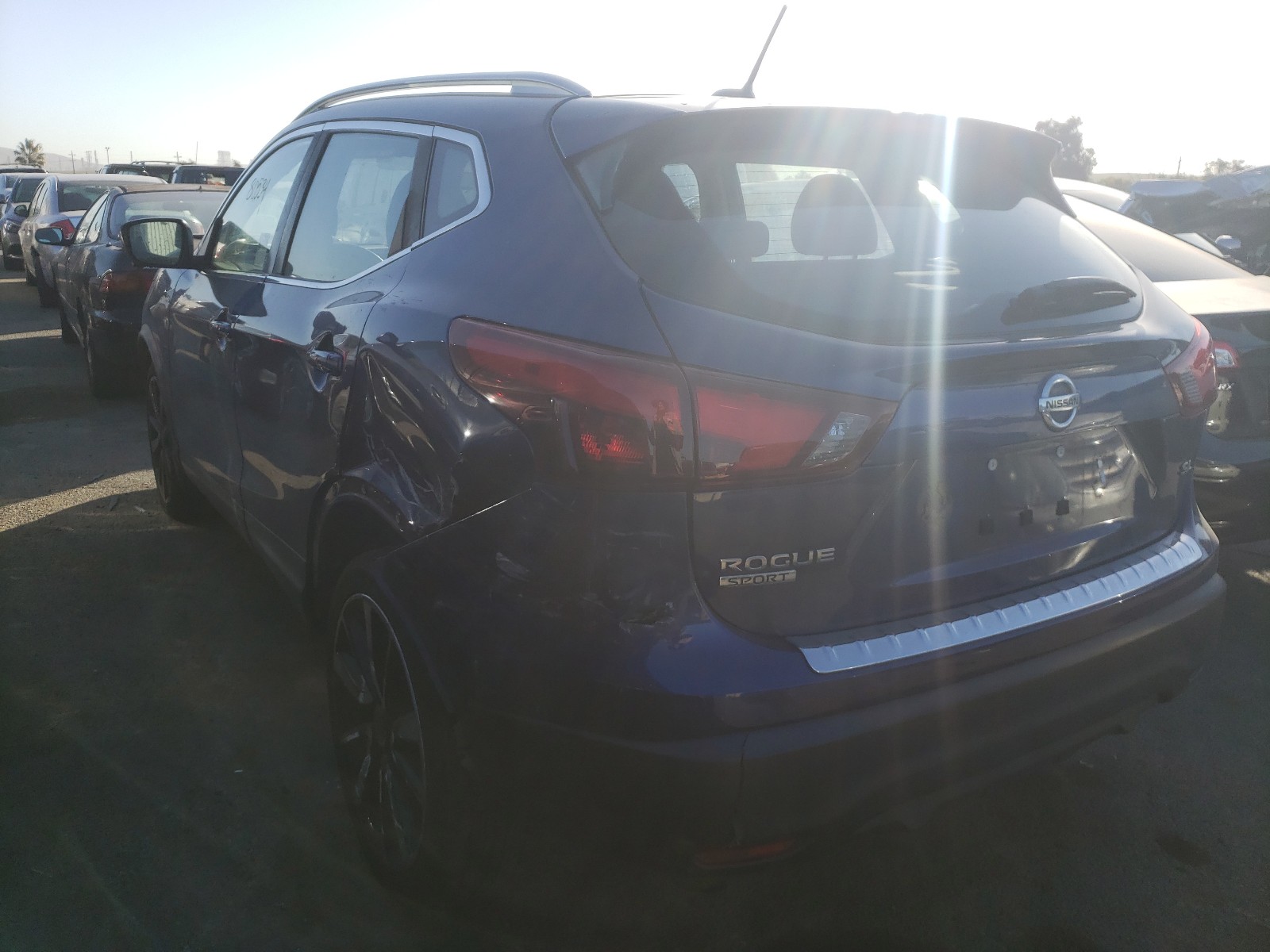 Photo 2 VIN: JN1BJ1CP8HW003678 - NISSAN ROGUE SPOR 