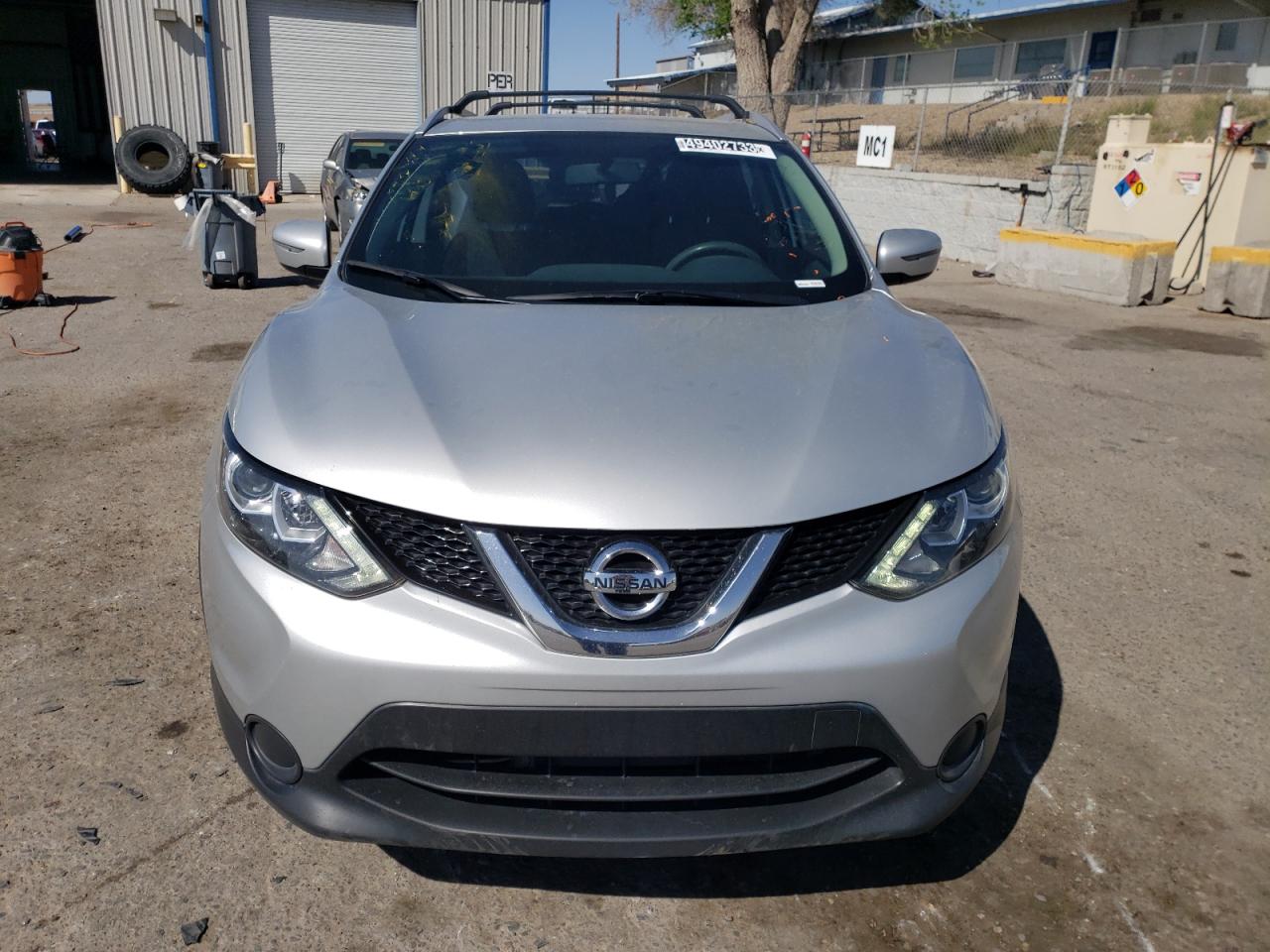 Photo 4 VIN: JN1BJ1CP8HW031223 - NISSAN ROGUE 