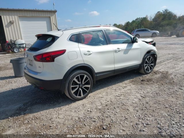 Photo 3 VIN: JN1BJ1CP8HW031481 - NISSAN ROGUE SPORT 