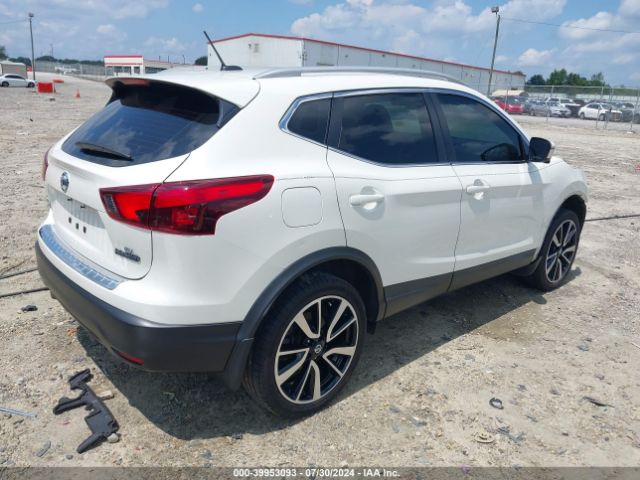 Photo 3 VIN: JN1BJ1CP8HW034431 - NISSAN ROGUE SPORT 