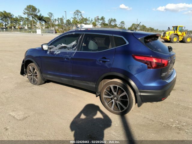 Photo 2 VIN: JN1BJ1CP8JW104872 - NISSAN ROGUE SPORT 