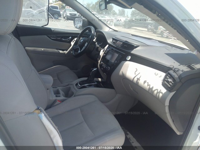 Photo 4 VIN: JN1BJ1CP8JW152677 - NISSAN ROGUE SPORT 