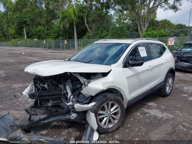 Photo 1 VIN: JN1BJ1CP8JW164019 - NISSAN ROGUE SPORT 