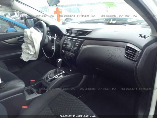 Photo 4 VIN: JN1BJ1CP8JW164344 - NISSAN ROGUE SPORT 