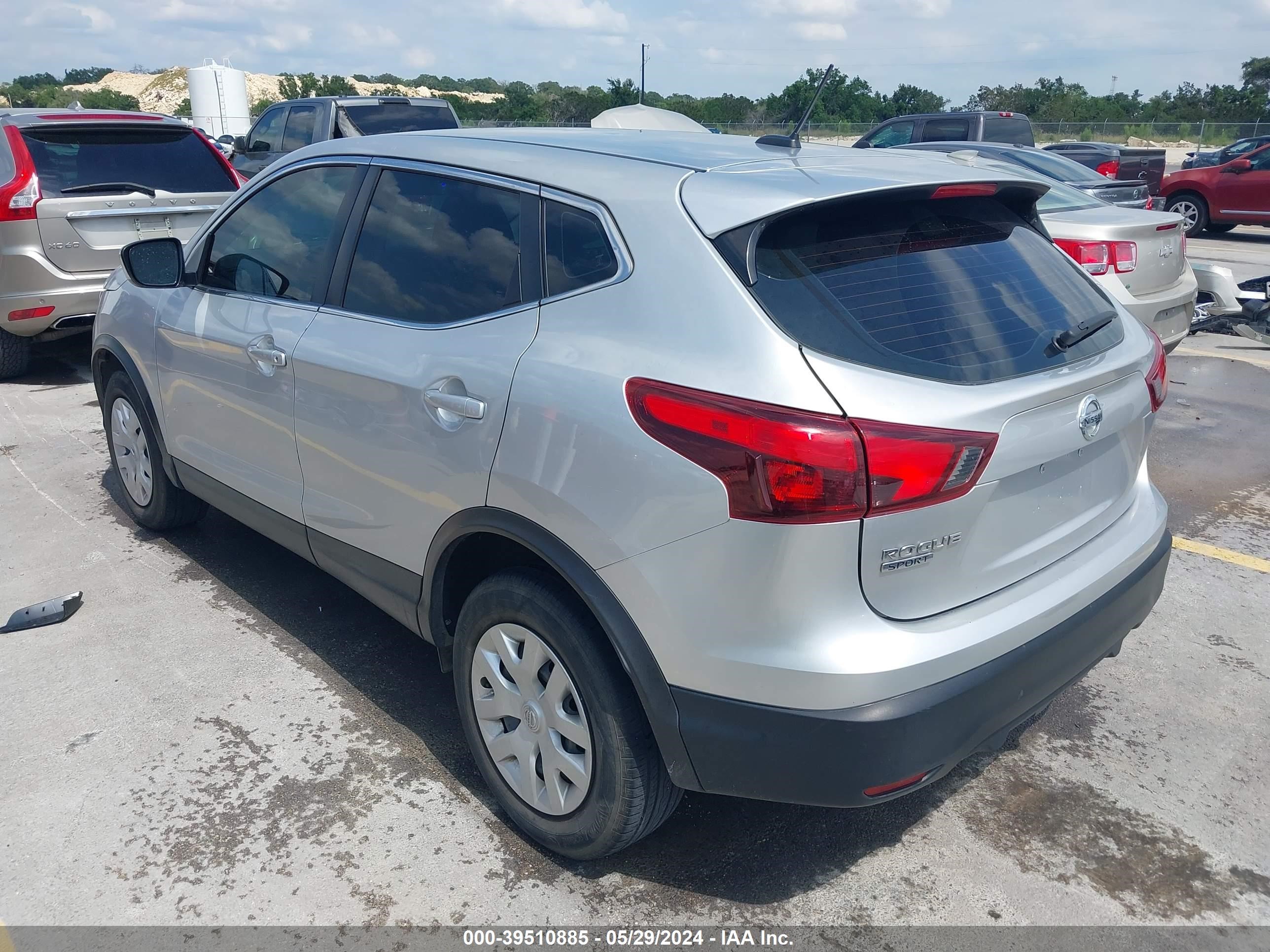 Photo 2 VIN: JN1BJ1CP8KW237181 - NISSAN ROGUE 