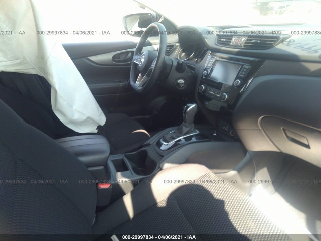 Photo 4 VIN: JN1BJ1CP8KW528697 - NISSAN ROGUE SPORT 