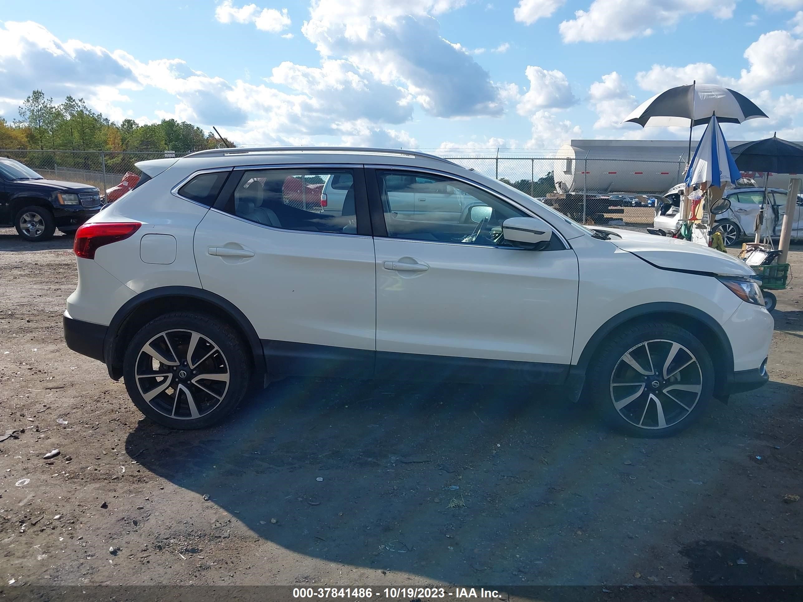 Photo 12 VIN: JN1BJ1CP9HW002331 - NISSAN ROGUE 