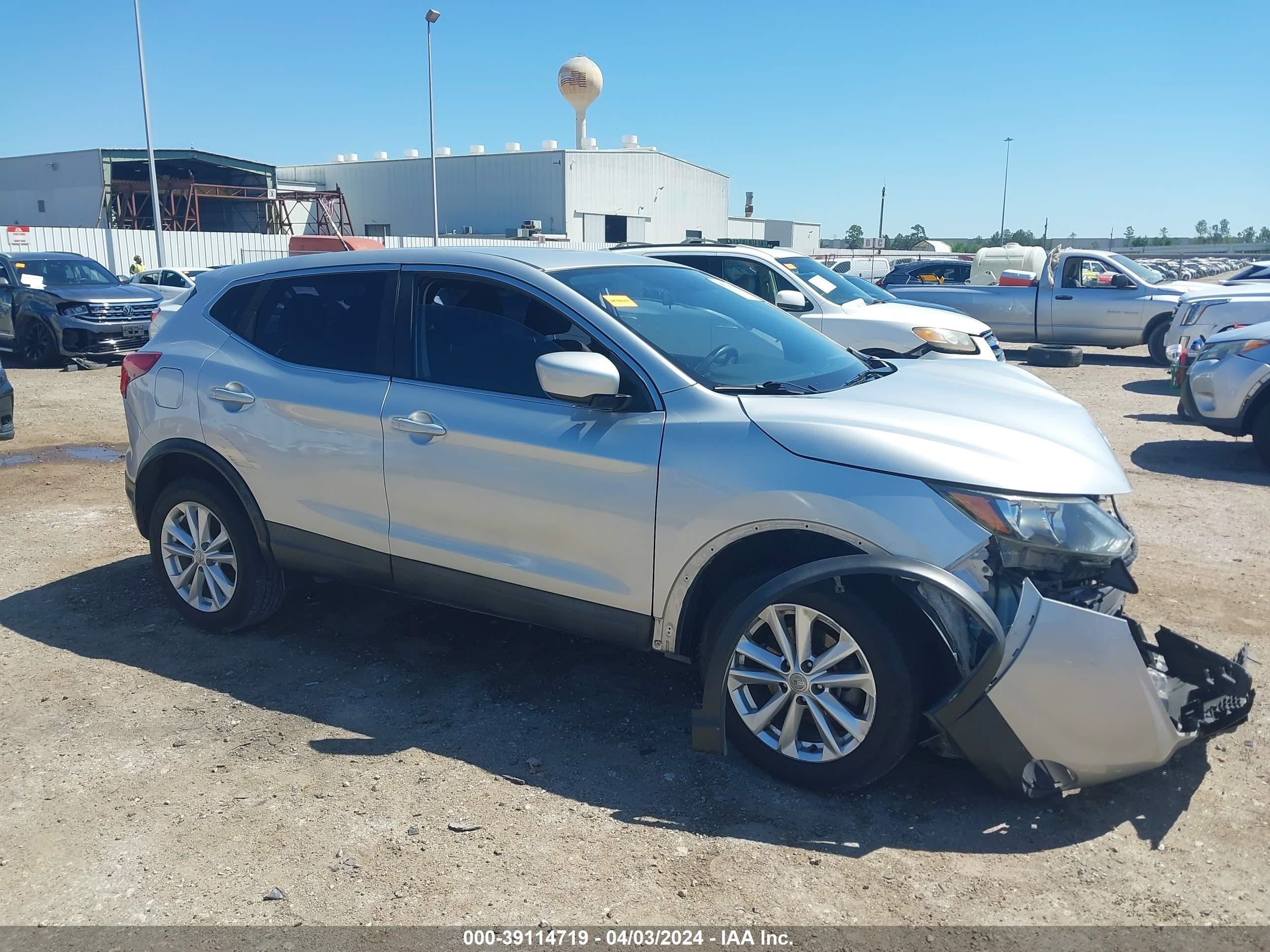 Photo 12 VIN: JN1BJ1CP9HW010624 - NISSAN ROGUE 