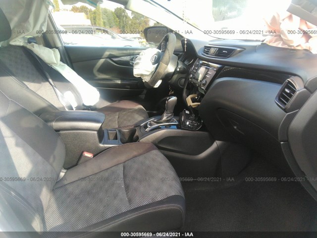 Photo 4 VIN: JN1BJ1CP9HW026273 - NISSAN ROGUE SPORT 