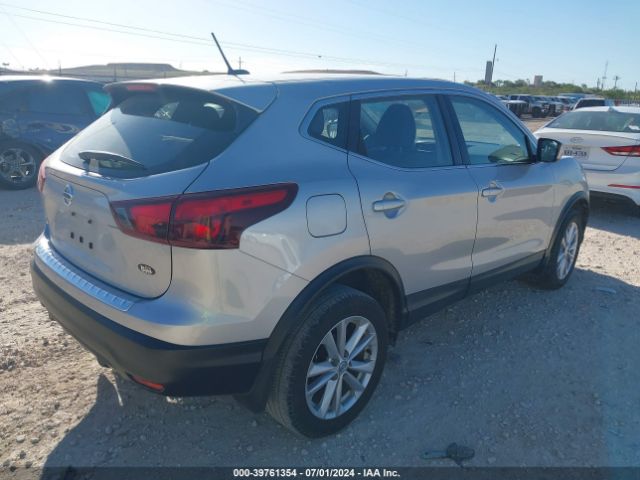 Photo 3 VIN: JN1BJ1CP9JW108462 - NISSAN ROGUE SPORT 