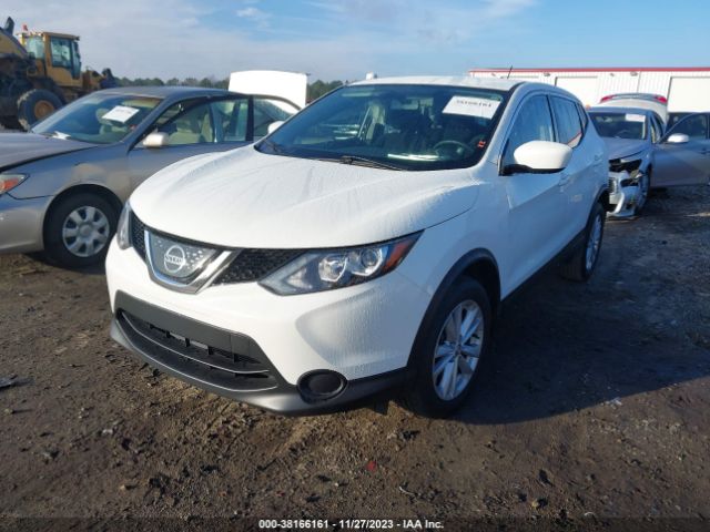 Photo 1 VIN: JN1BJ1CP9JW188216 - NISSAN ROGUE SPORT 