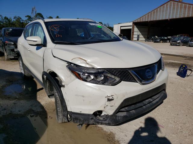 Photo 0 VIN: JN1BJ1CP9JW194808 - NISSAN ROGUE 