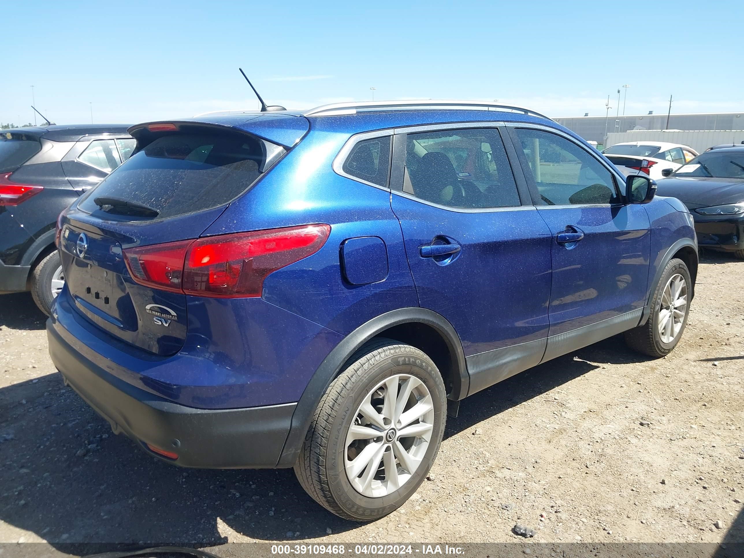 Photo 3 VIN: JN1BJ1CP9KW218770 - NISSAN ROGUE 