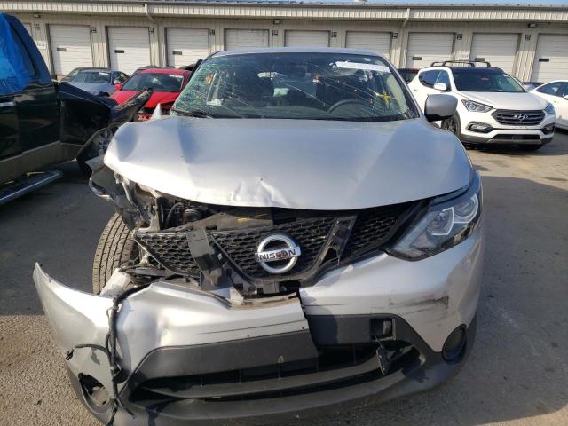 Photo 4 VIN: JN1BJ1CPXHW027559 - NISSAN ROGUE 