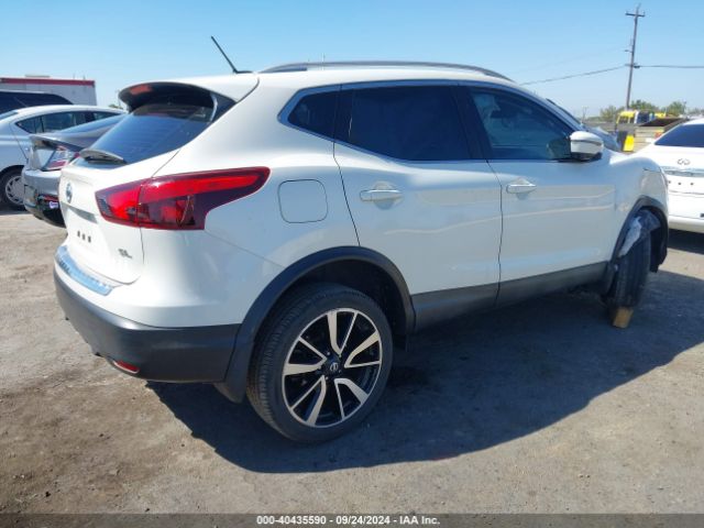 Photo 3 VIN: JN1BJ1CPXHW035421 - NISSAN ROGUE SPORT 