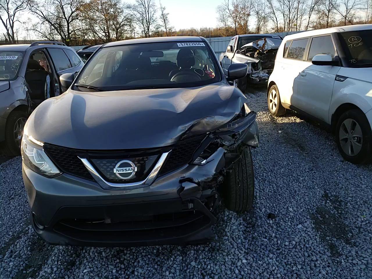 Photo 10 VIN: JN1BJ1CPXJW152079 - NISSAN ROGUE SPORT 