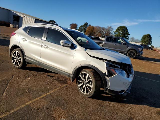 Photo 3 VIN: JN1BJ1CPXJW183266 - NISSAN ROGUE 