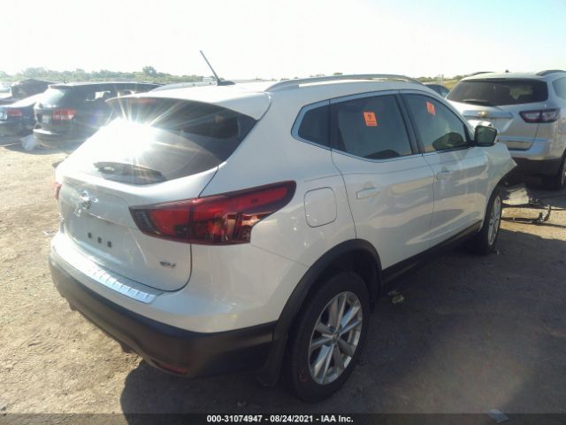 Photo 3 VIN: JN1BJ1CPXJW501029 - NISSAN ROGUE SPORT 