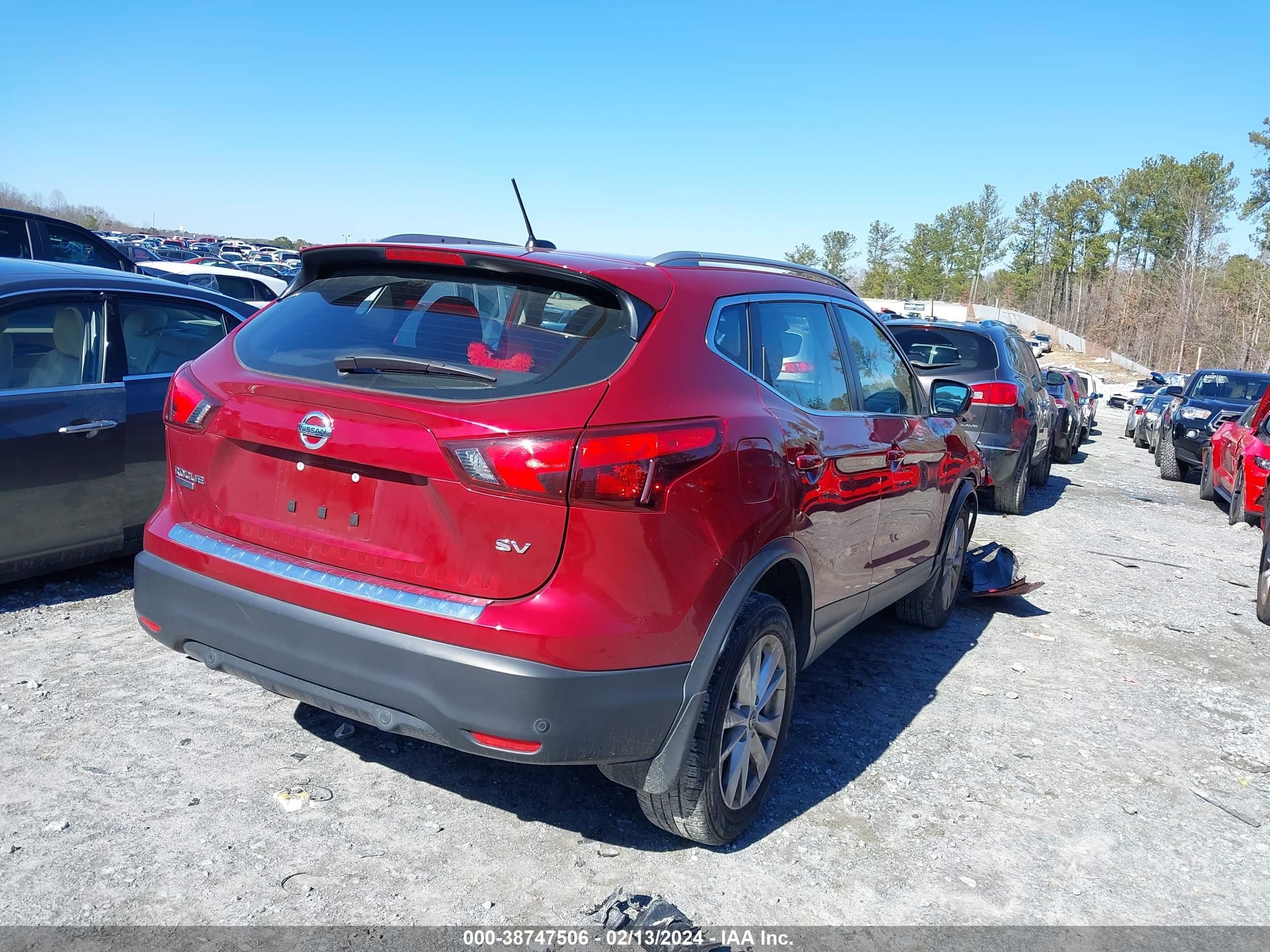 Photo 3 VIN: JN1BJ1CPXKW229762 - NISSAN ROGUE 