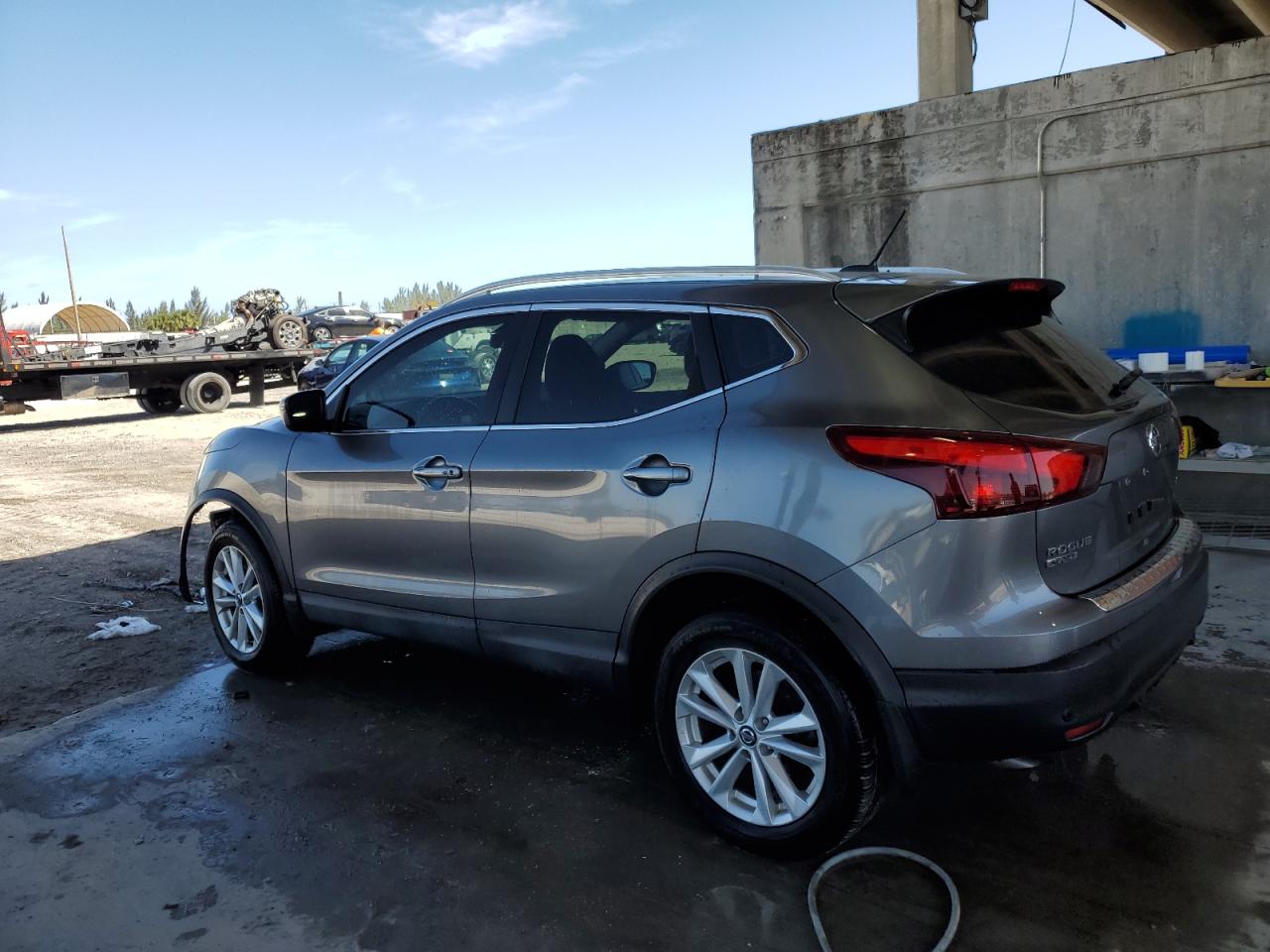 Photo 1 VIN: JN1BJ1CPXKW524280 - NISSAN ROGUE 