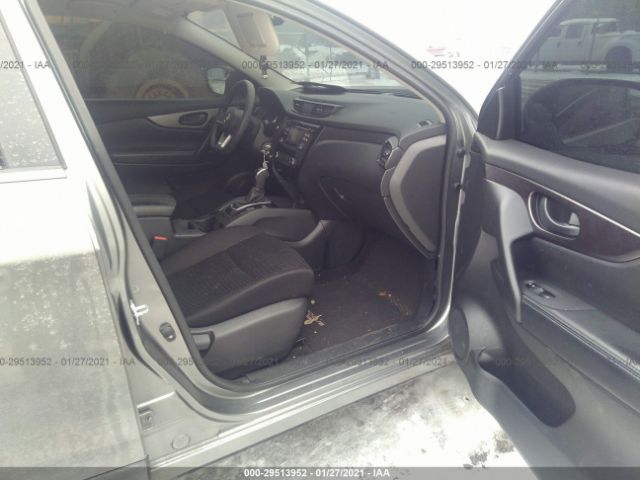 Photo 4 VIN: JN1BJ1CR0HW111875 - NISSAN ROGUE SPORT 