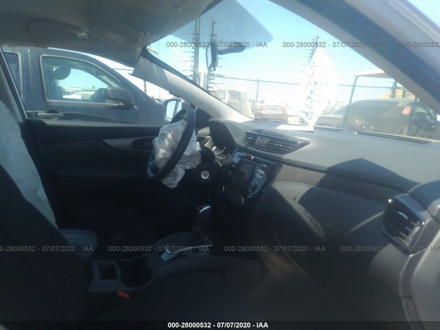 Photo 4 VIN: JN1BJ1CR0HW115540 - NISSAN ROGUE SPORT 