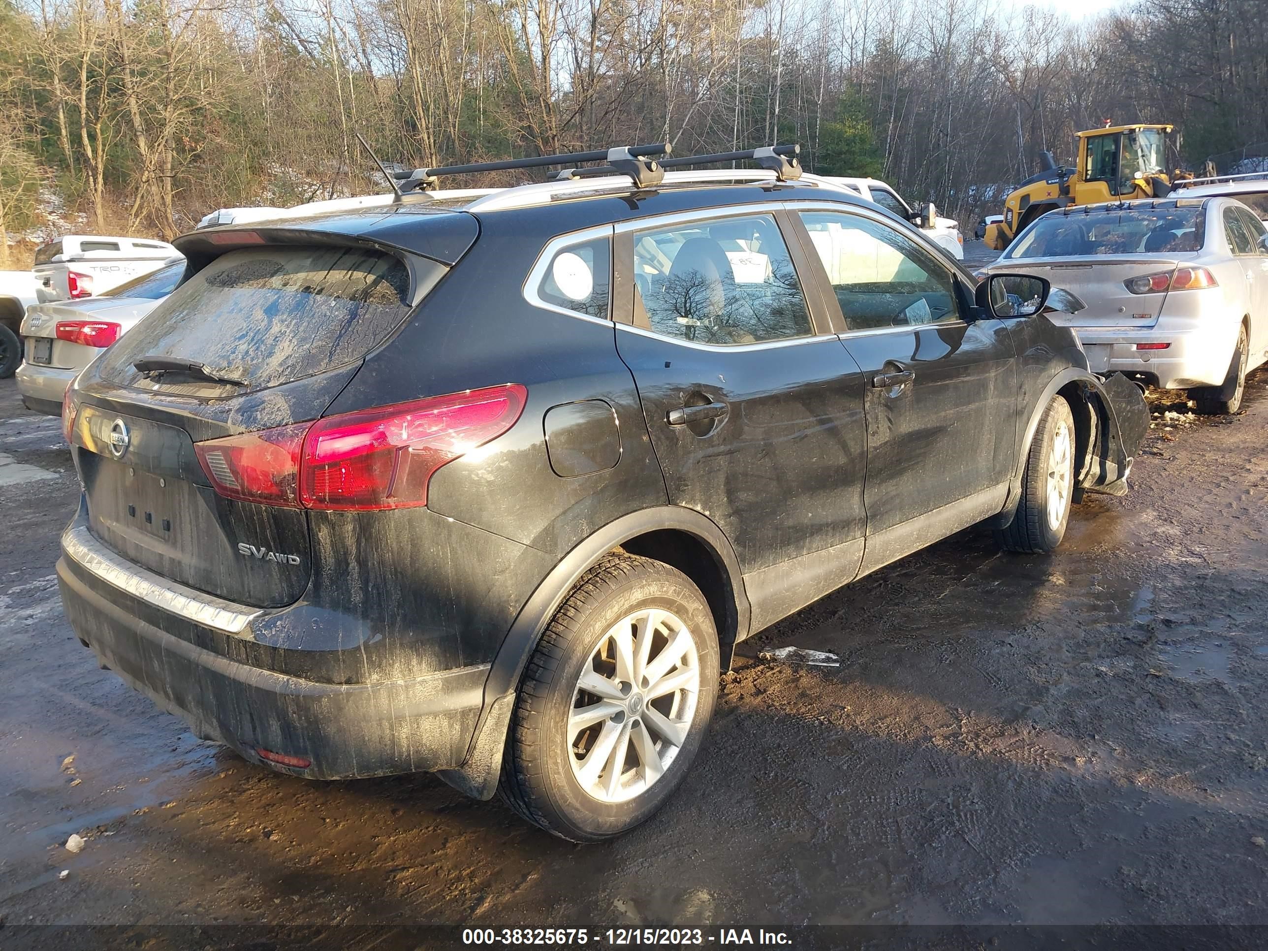 Photo 3 VIN: JN1BJ1CR0HW128062 - NISSAN ROGUE 