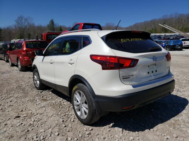 Photo 2 VIN: JN1BJ1CR0HW137392 - NISSAN ROGUE SPOR 